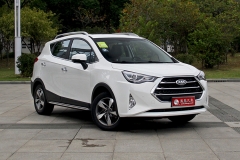 年轻就要不一Young 东南DX3对比瑞风S3