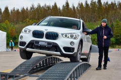 试驾全新BMW X1插电式混合动力 乐趣加倍