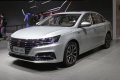 荣威新混动轿车内饰曝光 采用旋钮式换挡