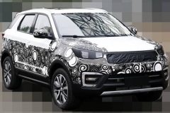 长安全新小型SUV内饰谍照曝光 明年上市