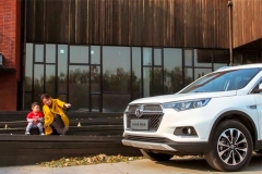 原创容颜/配置丰富 辣妈体验东风风度MX5