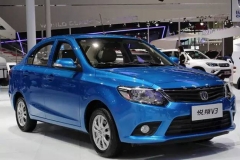 作为一款小车 据说悦翔V3的操控还不错