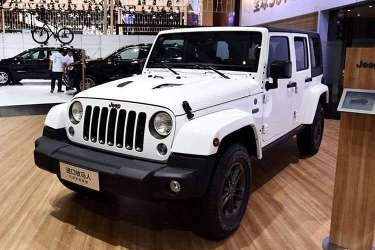 别动不动叫嚣硬派SUV 这款车告诉你什么叫越野