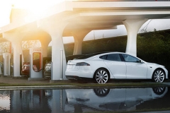 特斯拉充电车位将收超时费 终止占位恶习