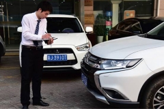 欧蓝德首保到店体验 服务细致费用清晰