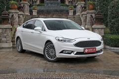 新蒙迪欧2.0T对比迈腾 谁将主宰中级车市场