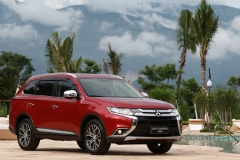 广汽三菱欧蓝德2.4L测试 轻松10秒以内