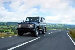 开SUV比轿车更稳，行驶安全性就更高吗？