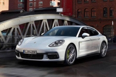 Panamera加长版今日亮相 售143.8万