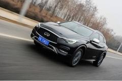 在初雪邂逅英菲尼迪QX30 看它怎么撒欢儿