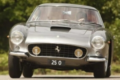 只有中国人才买天价车牌？英国人也来这套！