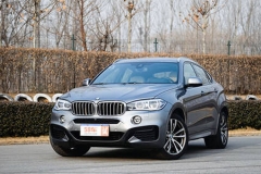 宝马X6 xDrive50i性能测试 SUV同样迅猛