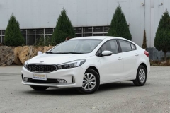 起亚或推K3插电混动版 百公里油耗3.7L