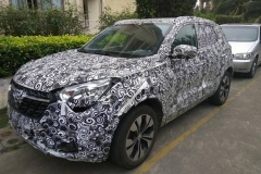 奇瑞Concept β量产版谍照 配全景天窗