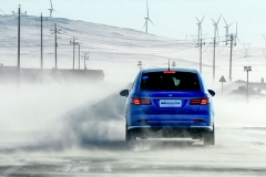 路寒知马力 冰雪试驾新款腾势荣耀版