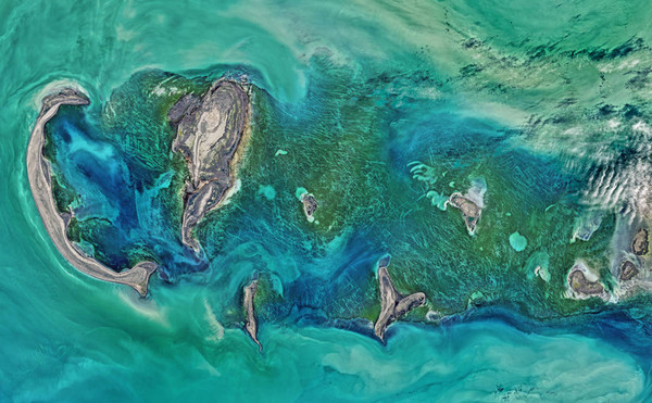 多彩地球:太空拍摄地表画面 色彩斑斓美丽