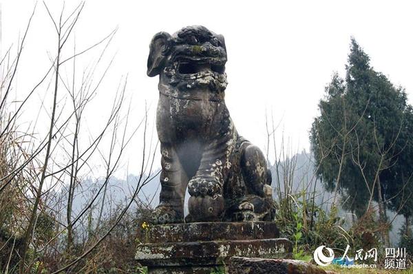 巴中民间石刻:石狮。(巴中市文联供图)