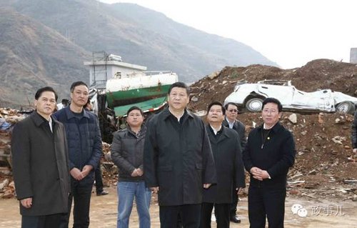 右一为刘建华