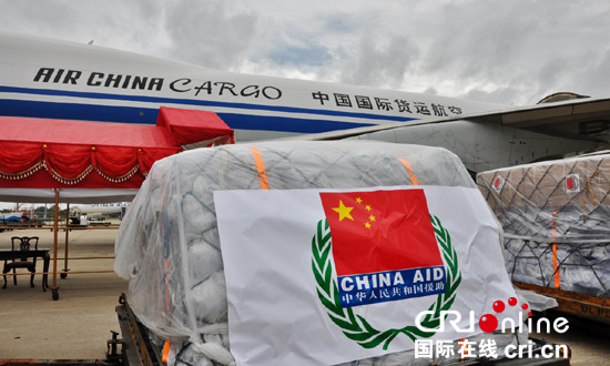中国政府向斯里兰卡抗灾提供的援助物资运抵斯