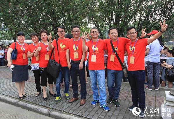 2016年浙江30万余学子走进高考考场(组图)