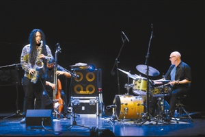 萨克斯名家李高阳对话美国鼓神