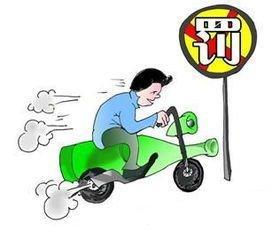 存侥幸!烟台一女司机无证酒驾无牌摩托车被查_凤凰资讯