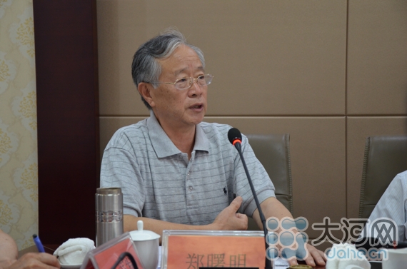 河南省工人温泉疗养院原党委书记郑曙明讲述贺敬之在此疗养情况