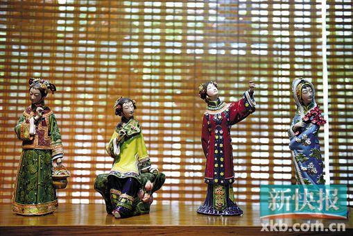 ■黄松坚作品《春夏秋冬》。