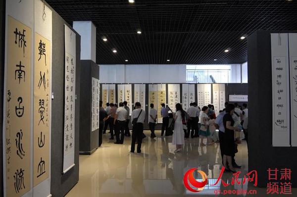 展馆里人气很旺（刘海天 摄）