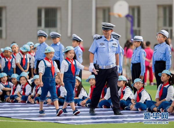 　　#（社会）（3）暑期安全教育进校园