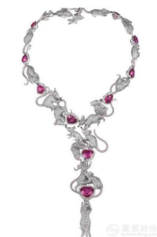 当萌宠遇到高级珠宝 猫咪是否能继续保持高冷