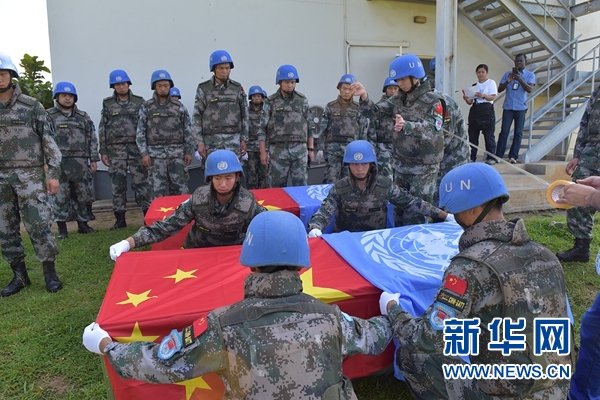 中国南苏丹维和步兵营为两位烈士举行追悼会(图)