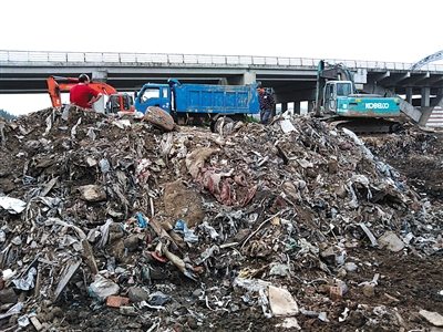 “上海垃圾偷倒太湖”背后的治理难题(图)