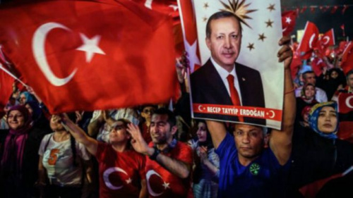 土耳其在7月15日发生未遂军事政变，当局随后采取的镇压行动使欧盟感到忧虑。（图片来源：法新社）