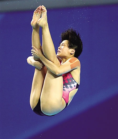 施廷懋 新华社图