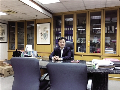他开的这家公司把石头卖到世界各地