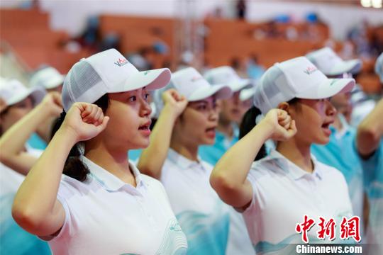 G20杭州峰会志愿者“小青荷”正式出现开启“征程”