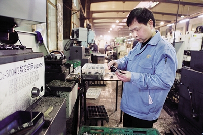 勇于探索钻研,提高生产效率5倍