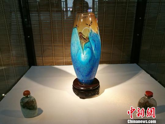 四大流派内画鼻烟壶精品亮相恭王府_手机凤凰网