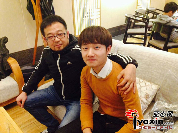 刘柱(左)与蒋敦豪合影
