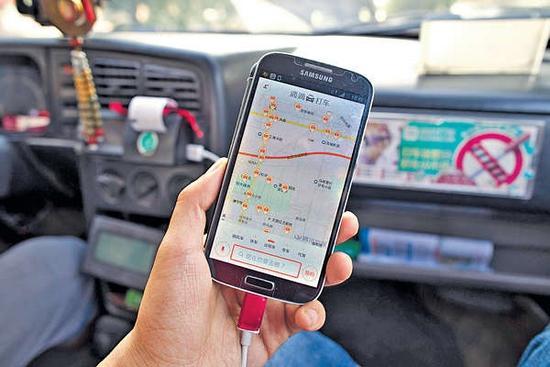 济南:网约车司机预登记当天报名超千人 入职细