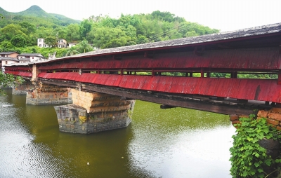 衍山映水、美如彩虹的东关桥原貌。