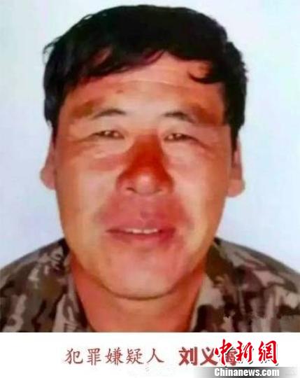 内蒙古一男子杀人潜逃 警方悬赏10万缉凶