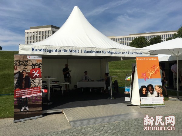 民莱面积人口_梵蒂冈人口及国土面积