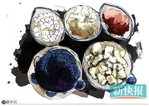 ●制膏过程中有一道工序是加糖(蜜),林嬿钊说,糖属于辅料,但是必不可少,除了起凝固剂作用、调节口感,它本身也具有一定的药性。