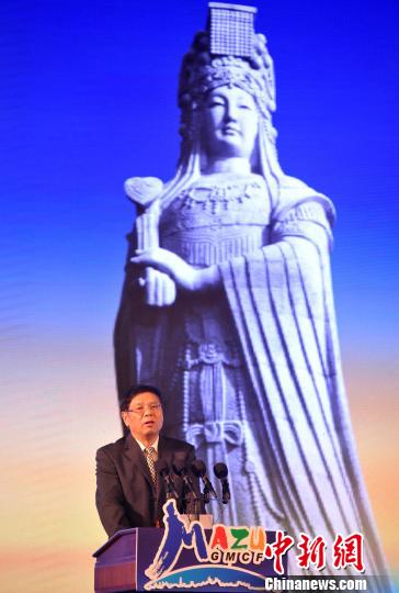11月2日，中国社会科学院副院长张江在论坛上作主旨演讲。　张斌 摄