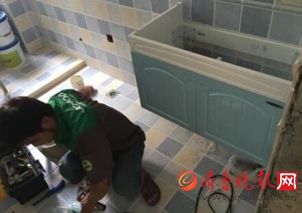 九牧售后人员安装浴室柜