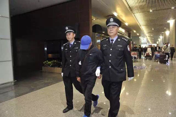 男子骗取承兑汇票700万潜逃美国4年,长沙警方