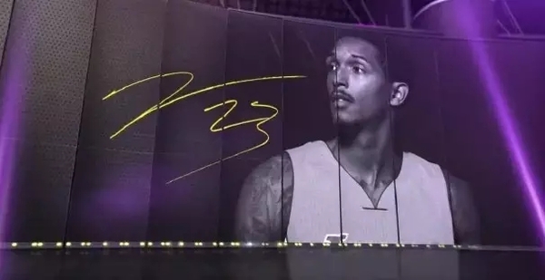 周一心冷 首都的第一场雪,还是在等PEAK星报