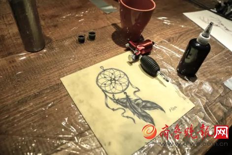 (体验者完成作品展示)